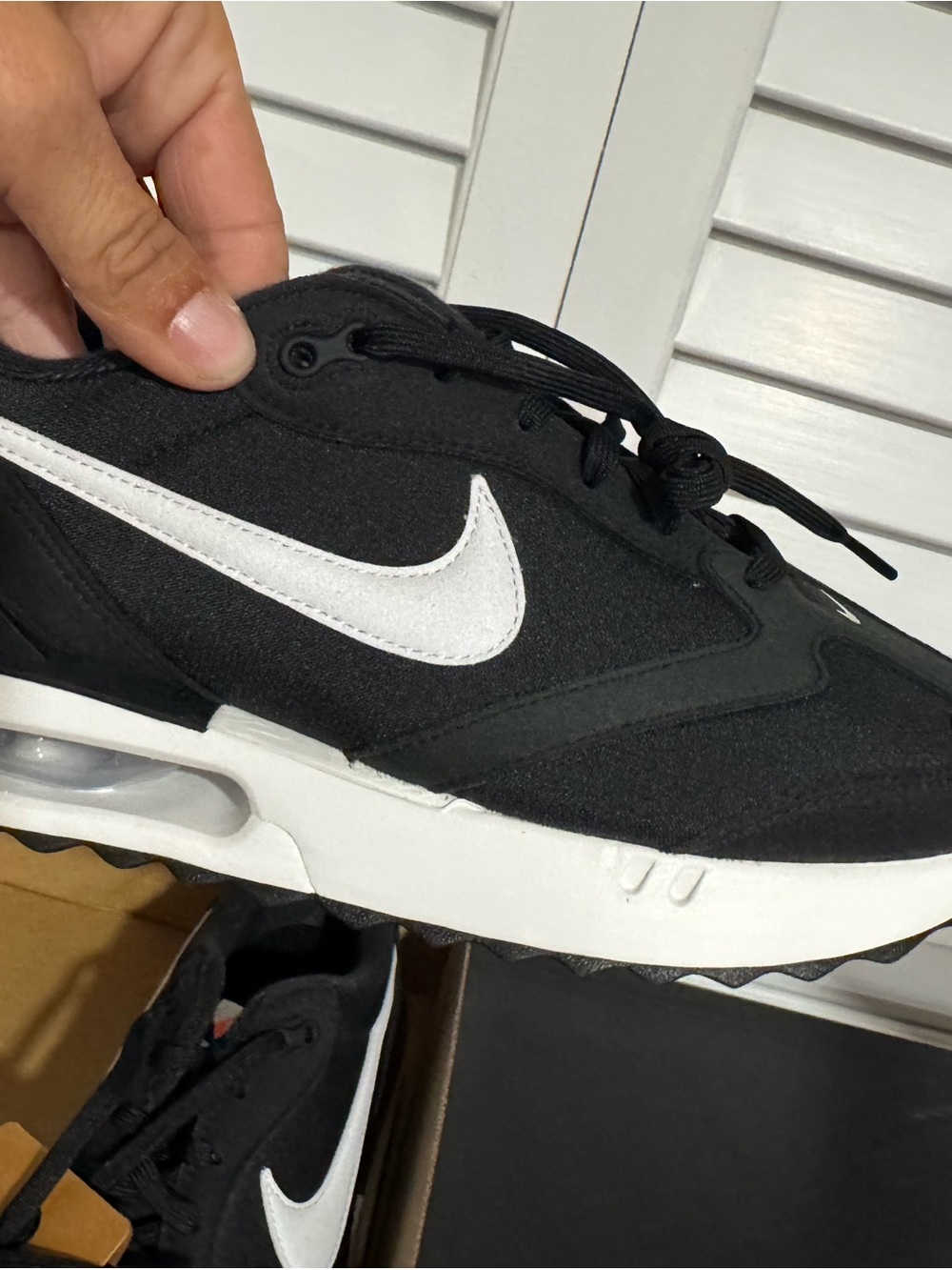 Nike Black and White Women’s Air MAX Dawn Sneakers